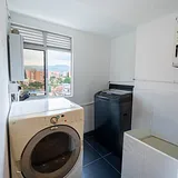 Modern Jacuzzi Suite • AC + Views photo 11