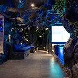 La Rock • 5BR King Bed Cave + Jacuzzi @ Lleras photo 4