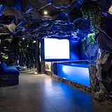 La Rock • 5BR King Bed Cave + Jacuzzi @ Lleras photo 15