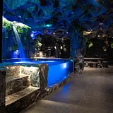 La Rock • 5BR King Bed Cave + Jacuzzi @ Lleras photo 14