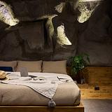 La Rock • 7BR King Bed Cave + Jacuzzi @ Lleras photo 22