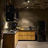 La Rock • 7BR King Bed Cave + Jacuzzi @ Lleras photo 9