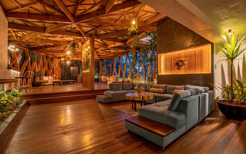 El Poblado’s largest mansion: 2 pools + nightclub