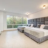 PH, Luxury Jacuzzi • Pool • 6BR • Views inPoblado photo 23