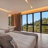 Luxury Skyline Villa with Pool photo 21