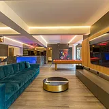 Nightlife PH with Pool Provenza photo 6