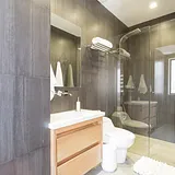 Lleras Park | 3br Lux PH | Balcony | AC | Best Wifi | photo 23