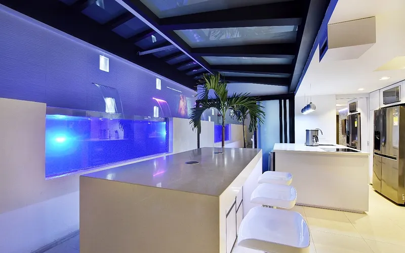 Parque Lleras 8br Luxury Apt. Glass Pool & 2 Jacuzzis photo 5